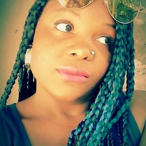 Meet your Posher, Candace